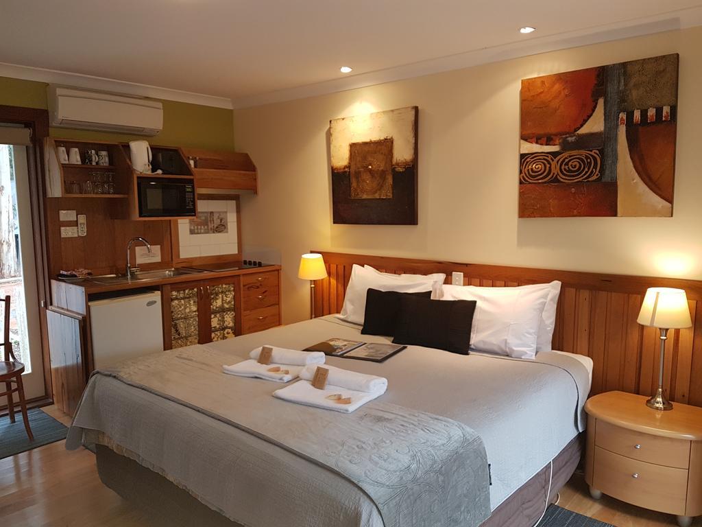 Adamsons Riverside Accommodation Margaret River Exterior photo
