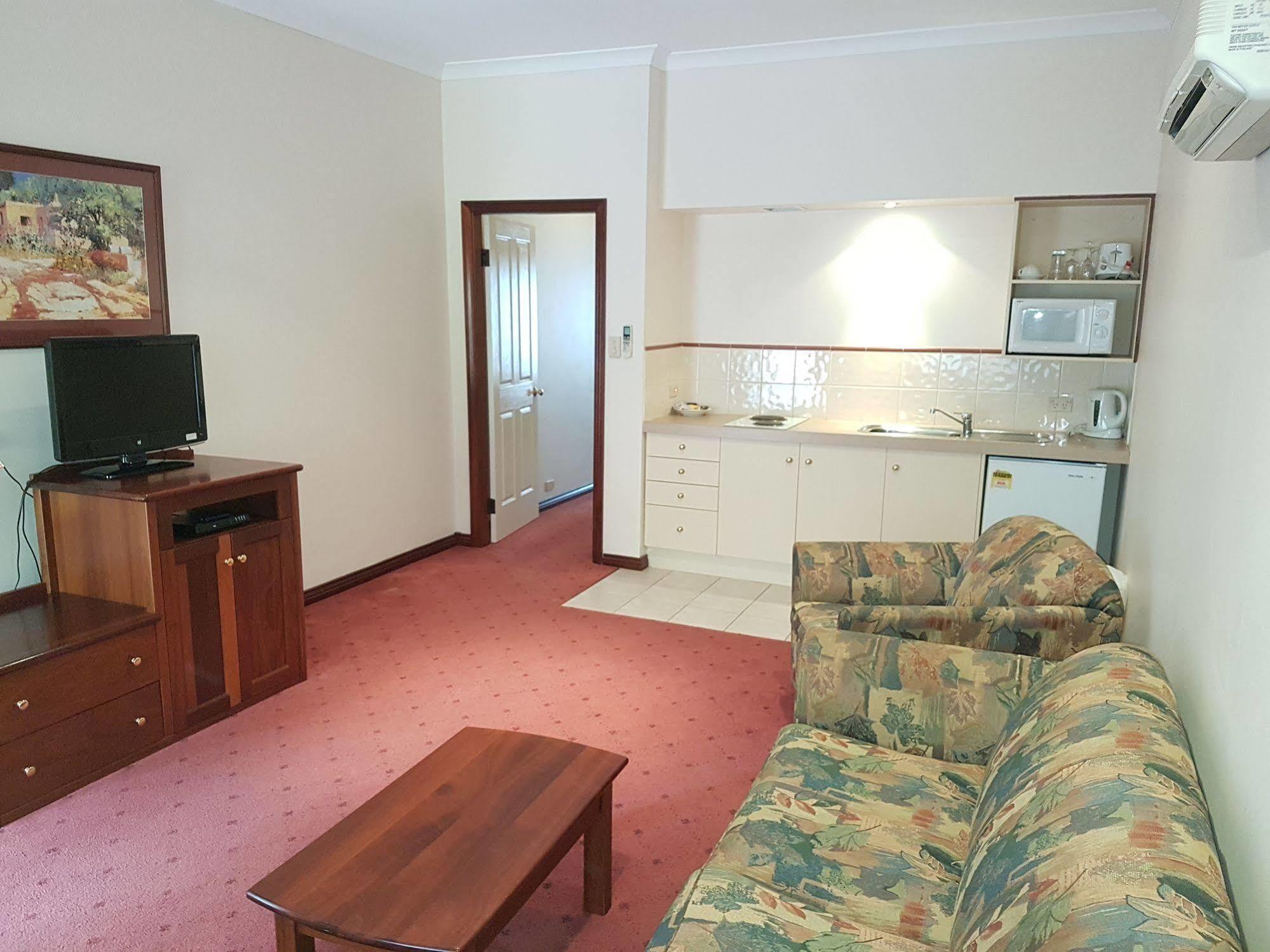 Adamsons Riverside Accommodation Margaret River Exterior photo