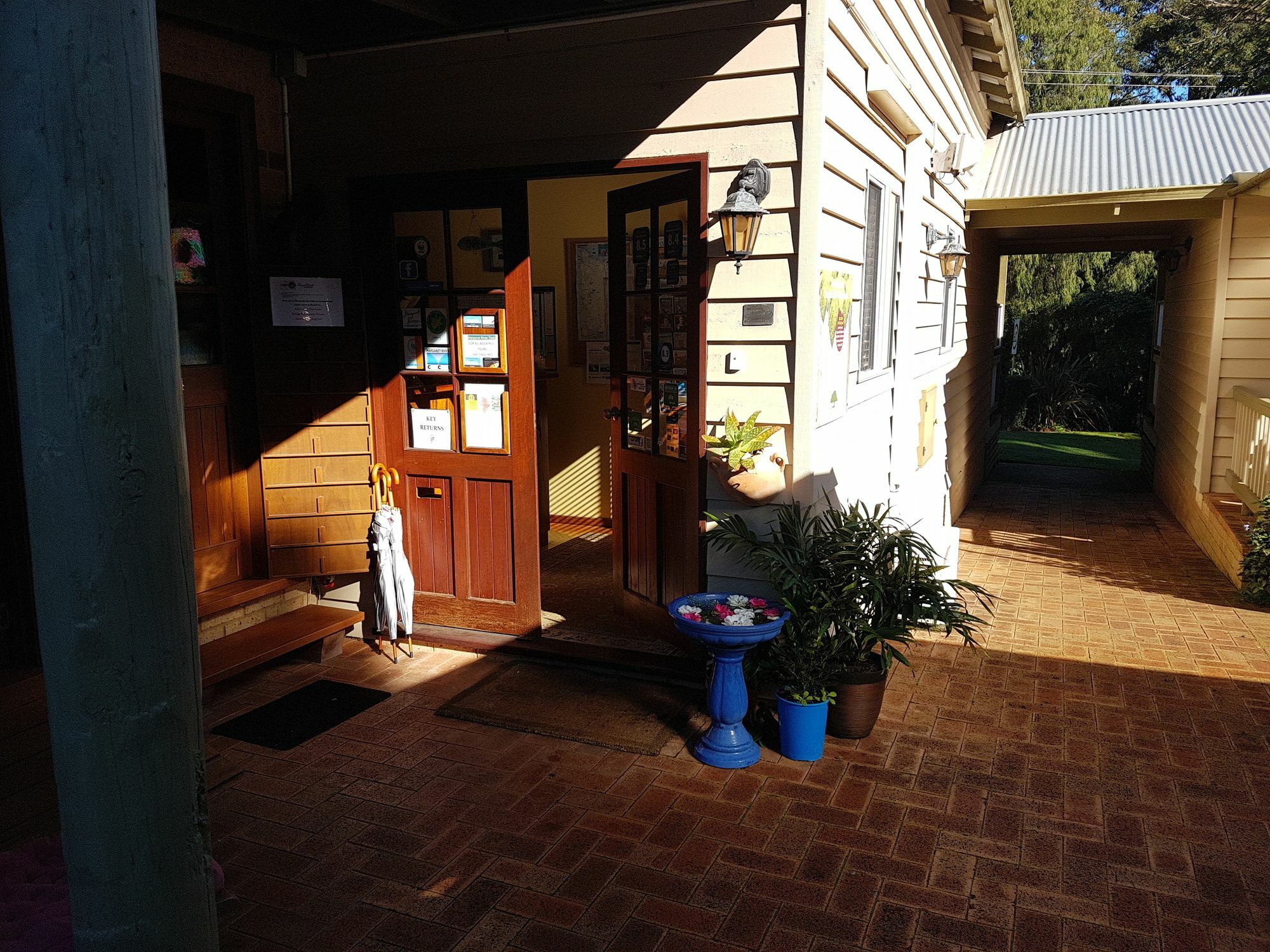 Adamsons Riverside Accommodation Margaret River Exterior photo